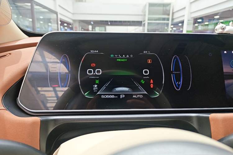 Used ORA Good Cat 2023 401 km Standard Range Premium Version Lithium Iron Phosphate Instrument Cluster