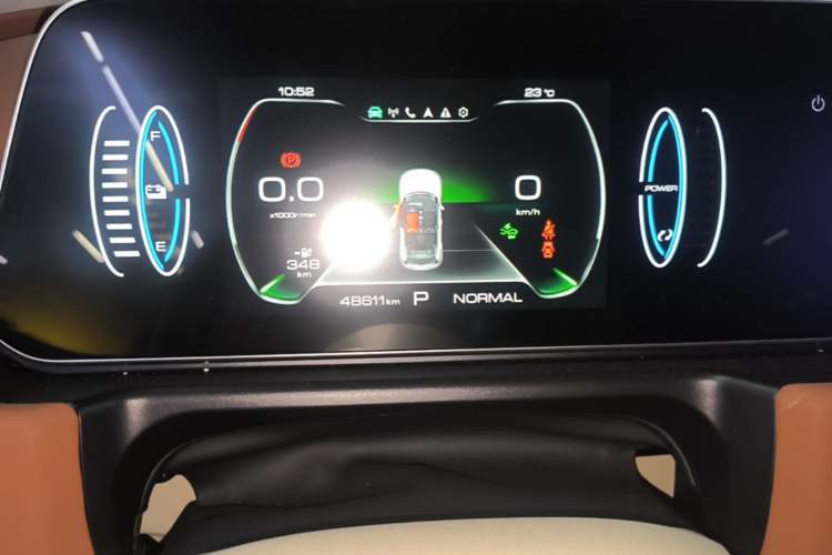 Used ORA Good Cat 2023 401 km Standard Range Luxury Version Lithium Iron Phosphate Instrument Cluster