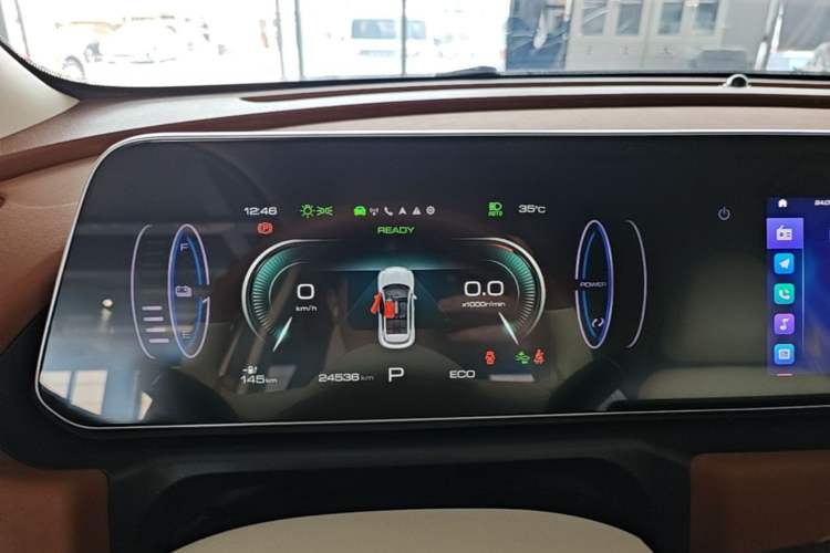 Used ORA Good Cat 2023 401 km Standard Range Luxury Version Lithium Iron Phosphate Instrument Cluster