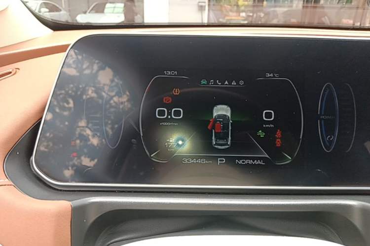 Used ORA Good Cat 2023 401 km Standard Range Luxury Version Ternary Lithium Instrument Cluster