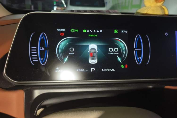 Used ORA Good Cat 2023 401 km Standard Range Premium Version Lithium Iron Phosphate Instrument Cluster