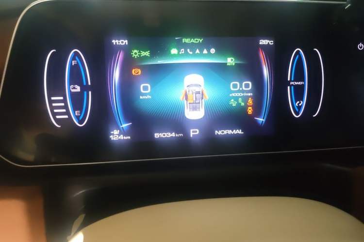 Used ORA Good Cat 2023 401 km Standard Range Luxury Version Lithium Iron Phosphate Instrument Cluster