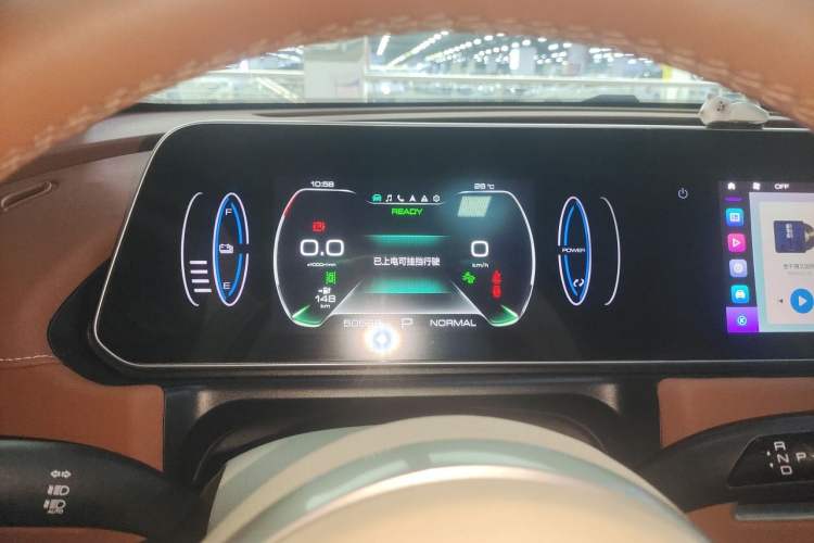 Used ORA Good Cat 2023 401 km Standard Range Premium Version Lithium Iron Phosphate Instrument Cluster