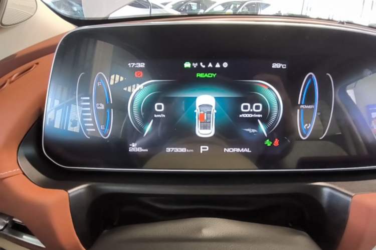 Used ORA Good Cat 2023 401 km Standard Range Premium Version Lithium Iron Phosphate Instrument Cluster