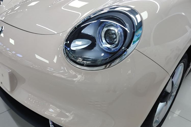 Used ORA Good Cat 2023 401 km Standard Range Luxury Version Lithium Iron Phosphate Left Front Headlight