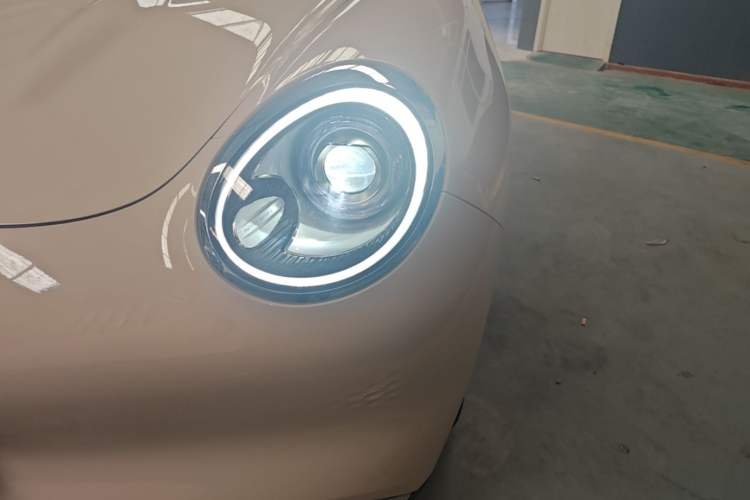 Used ORA Good Cat 2023 401 km Standard Range Luxury Version Ternary Lithium Left Front Headlight