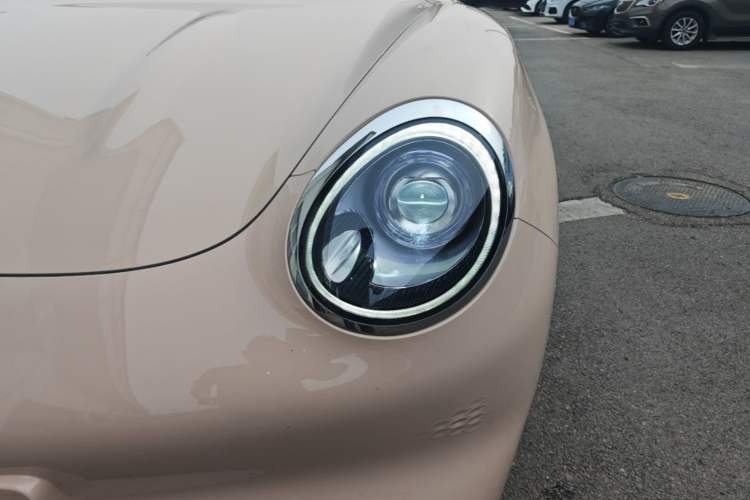Used ORA Good Cat 2023 401 km Standard Range Luxury Version Lithium Iron Phosphate Left Front Headlight