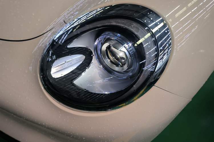 Used ORA Good Cat 2023 401 km Standard Range Luxury Version Lithium Iron Phosphate Left Front Headlight