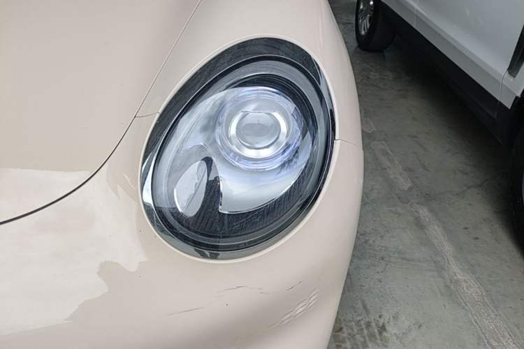 Used ORA Good Cat 2023 401 km Standard Range Premium Version Lithium Iron Phosphate Left Front Headlight