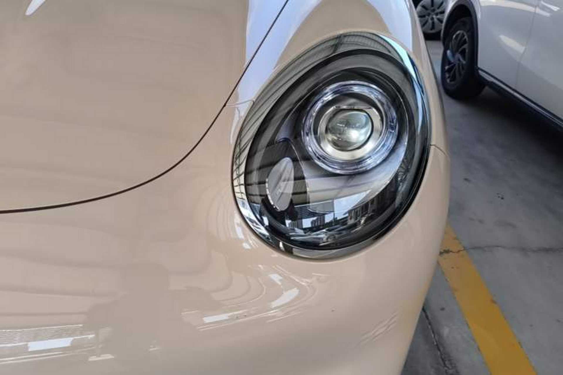 Used ORA Good Cat 2023 401 km Standard Range Premium Version Lithium Iron Phosphate Left Front Headlight
