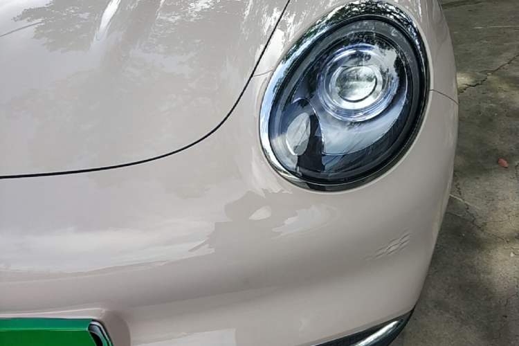 Used ORA Good Cat 2023 401 km Standard Range Luxury Version Lithium Iron Phosphate Left Front Headlight