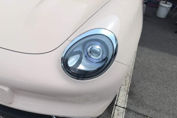 Used ORA Good Cat 2023 401 km Standard Range Luxury Version Lithium Iron Phosphate Left Front Headlight