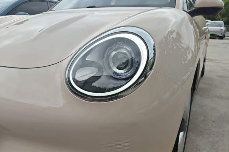 Used ORA Good Cat 2023 401 km Standard Range Luxury Version Lithium Iron Phosphate Left Front Headlight