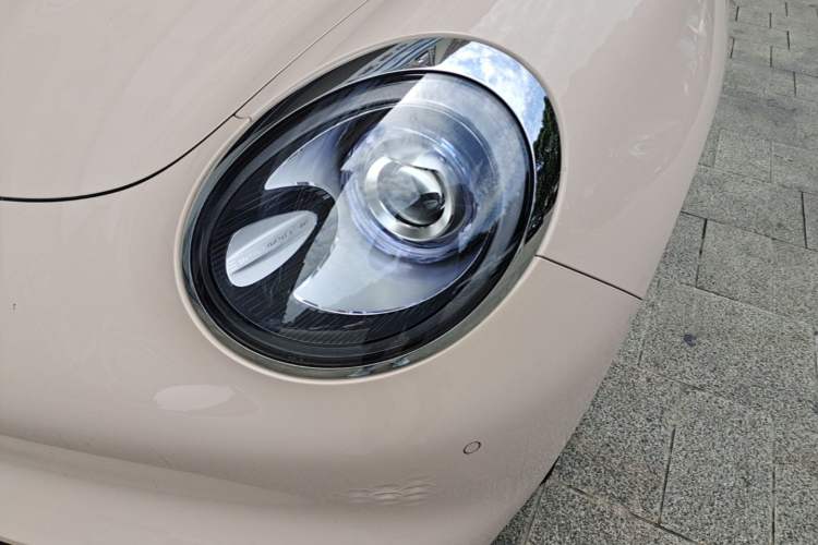 Used ORA Good Cat 2023 401 km Standard Range Prestige Version Lithium Iron Phosphate Left Front Headlight