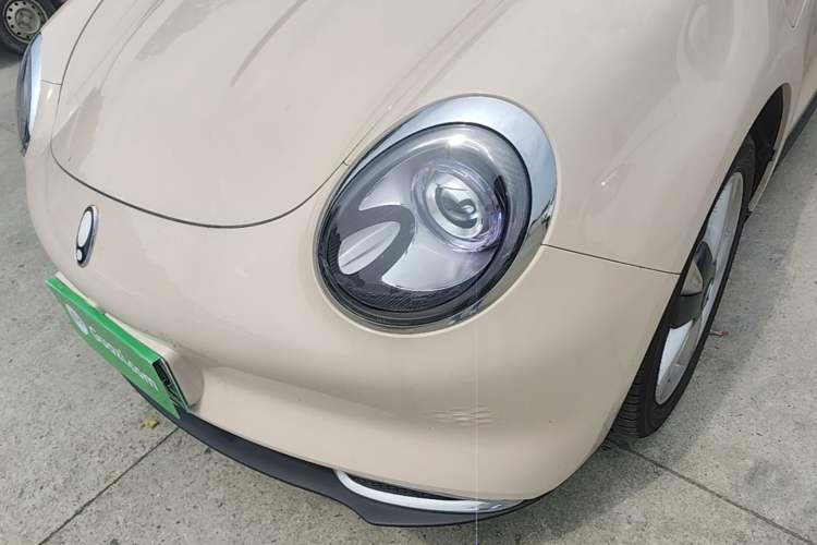 Used ORA Good Cat 2023 401 km Standard Range Luxury Version Lithium Iron Phosphate Left Front Headlight