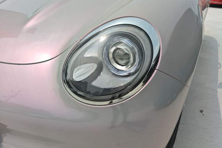 Used ORA Good Cat 2023 401 km Standard Range Premium Version Lithium Iron Phosphate Left Front Headlight