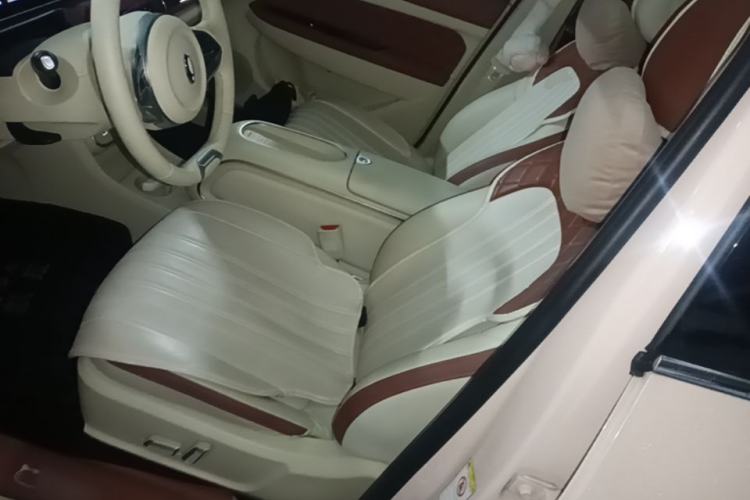 Used ORA Good Cat 2023 401 km Standard Range Prestige Version Lithium Iron Phosphate Left Front Seat
