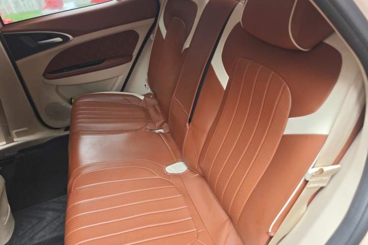 Used ORA Good Cat 2023 401 km Standard Range Prestige Version Lithium Iron Phosphate Left Rear Seat
