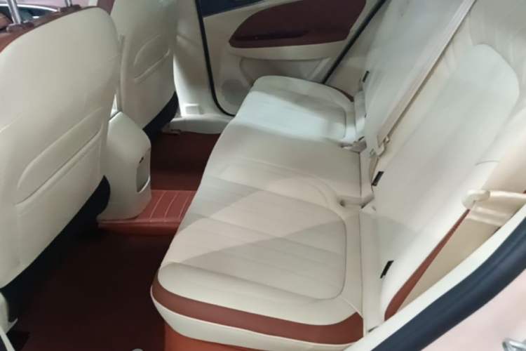 Used ORA Good Cat 2023 401 km Standard Range Prestige Version Lithium Iron Phosphate Left Rear Seat