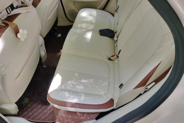 Used ORA Good Cat 2023 401 km Standard Range Prestige Version Lithium Iron Phosphate Left Rear Seat
