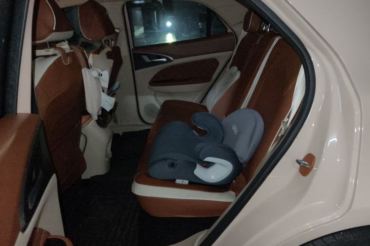 Used ORA Good Cat 2023 401 km Standard Range Prestige Version Lithium Iron Phosphate Left Rear Seat
