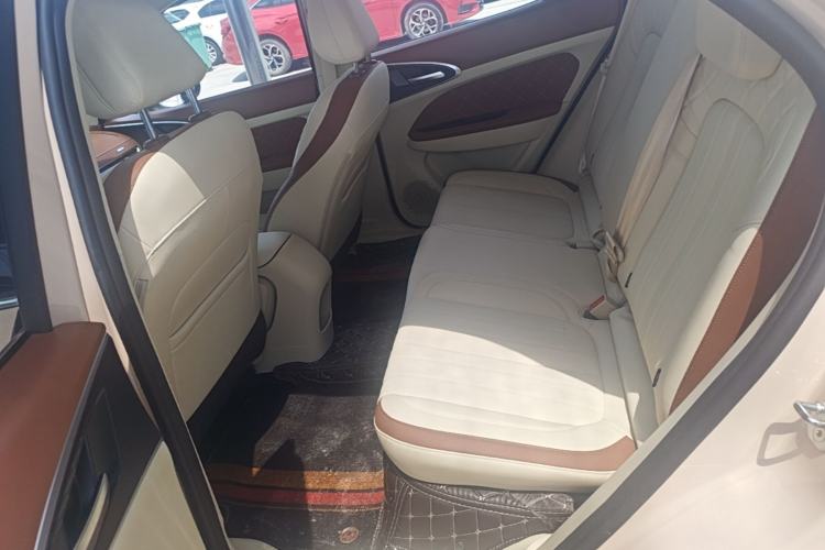 Used ORA Good Cat 2023 401 km Standard Range Comfort Version Lithium Iron Phosphate Left Rear Seat