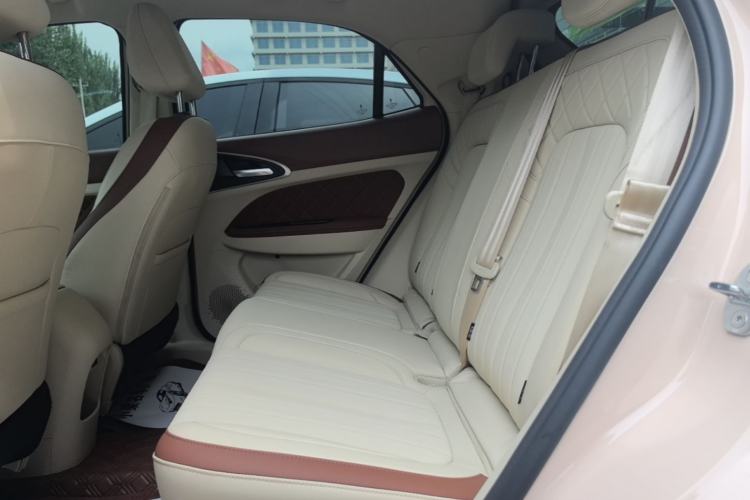 Used ORA Good Cat 2023 401 km Standard Range Luxury Version Lithium Iron Phosphate Left Rear Seat