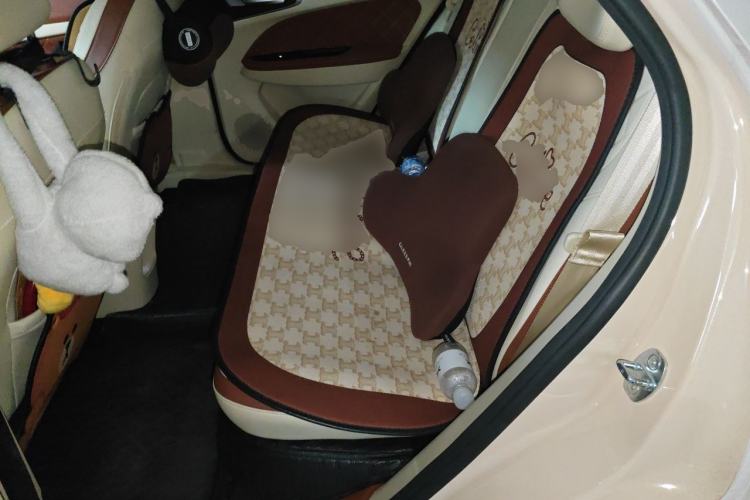Used ORA Good Cat 2023 401 km Standard Range Luxury Version Lithium Iron Phosphate Left Rear Seat