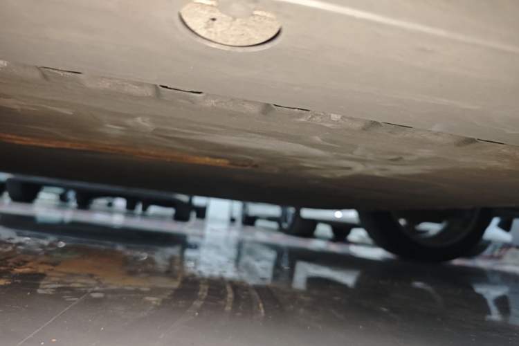 Used ORA Good Cat 2023 401 km Standard Range Luxury Version Lithium Iron Phosphate Left Side Sill