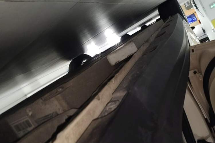 Used ORA Good Cat 2023 401 km Standard Range Luxury Version Lithium Iron Phosphate Left Side Sill