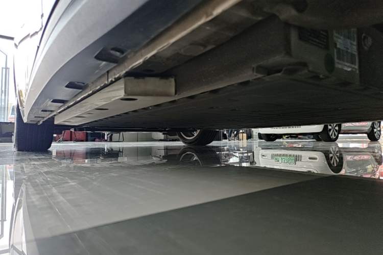 Used ORA Good Cat 2023 401 km Standard Range Luxury Version Lithium Iron Phosphate Left Side Sill