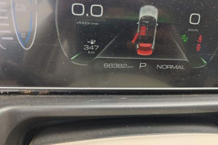 Used ORA Good Cat 2023 401 km Standard Range Prestige Version Lithium Iron Phosphate Odometer Close Up