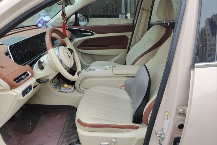 Used ORA Good Cat 2023 401 km Standard Range Luxury Version Lithium Iron Phosphate Left Front Seat