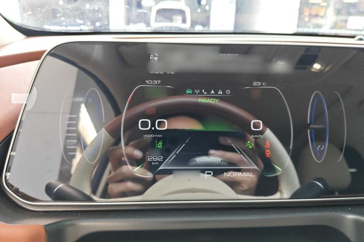 Used ORA Good Cat 2023 401 km Standard Range Premium Version Lithium Iron Phosphate Instrument Cluster