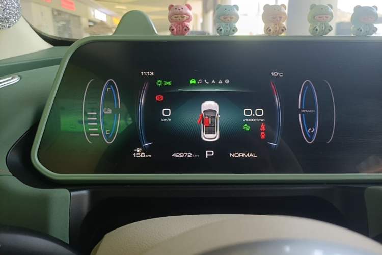 Used ORA Good Cat 2023 401 km Standard Range Premium Version Lithium Iron Phosphate Instrument Cluster