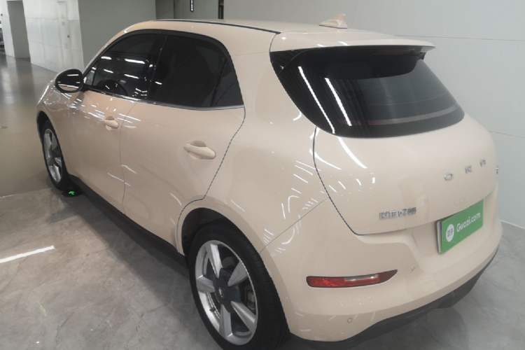 Used ORA Good Cat 2023 401 km Standard Range Luxury Version Lithium Iron Phosphate Rear Left 45 Deg