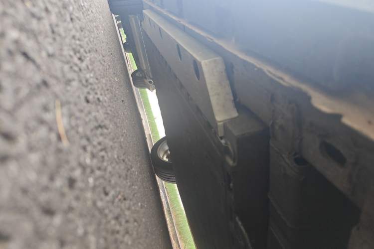 Used ORA Good Cat 2023 401 km Standard Range Premium Version Lithium Iron Phosphate Chassis Front Right
