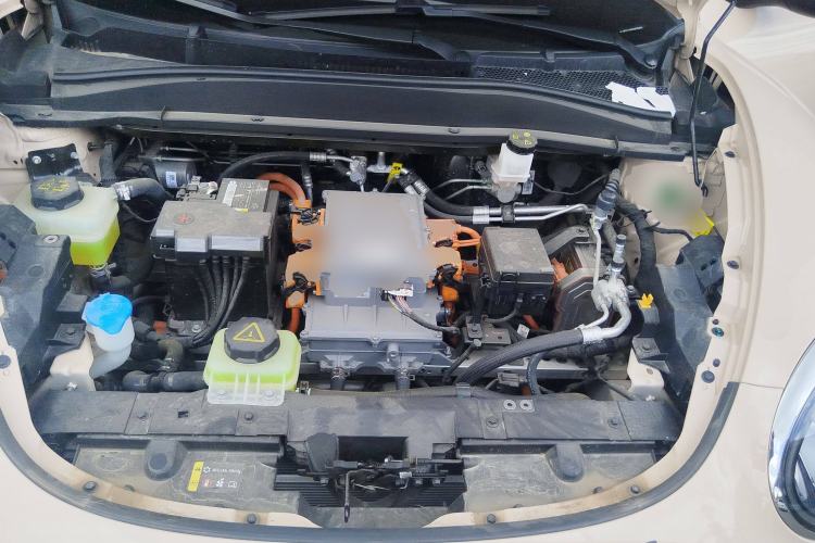 Used ORA Good Cat 2023 401 km Standard Range Luxury Version Lithium Iron Phosphate Engine Bay