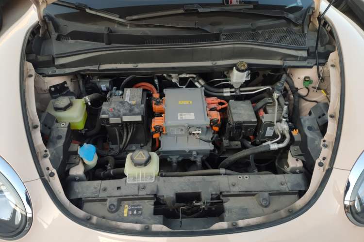Used ORA Good Cat 2023 401 km Standard Range Luxury Version Lithium Iron Phosphate Engine Bay
