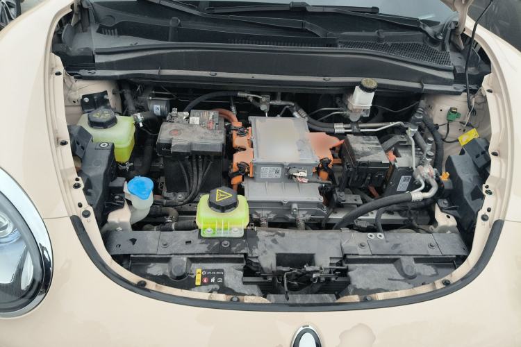 Used ORA Good Cat 2023 401 km Standard Range Luxury Version Ternary Lithium Engine Bay