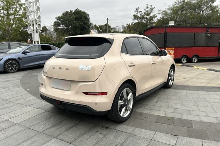 Used ORA Good Cat 2023 401 km Standard Range Luxury Version Lithium Iron Phosphate Exterior 6