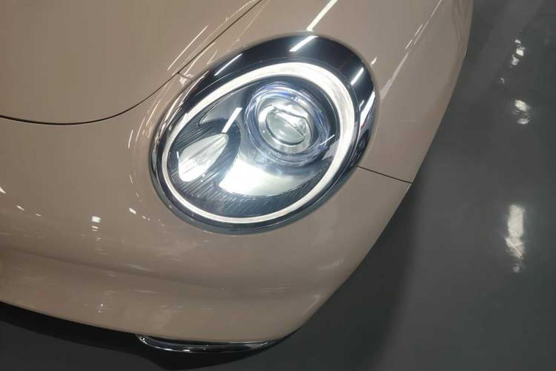Used ORA Good Cat 2023 401 km Standard Range Prestige Version Lithium Iron Phosphate Left Front Headlight