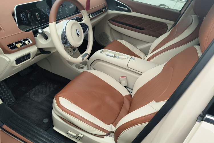 Used ORA Good Cat 2023 401 km Standard Range Luxury Version Ternary Lithium Left Front Seat