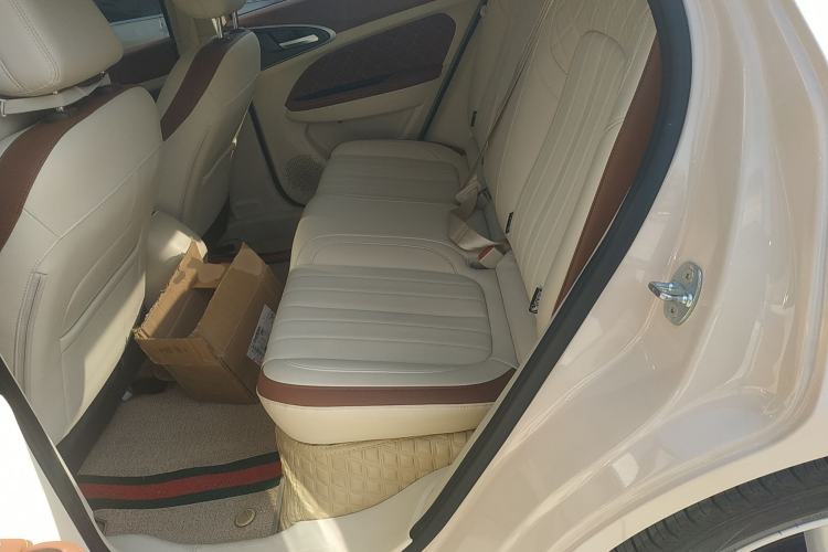 Used ORA Good Cat 2023 401 km Standard Range Luxury Version Lithium Iron Phosphate Left Rear Seat