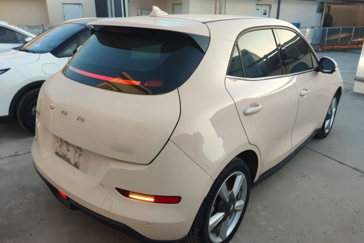 Used ORA Good Cat 2023 401 km Standard Range Luxury Version Lithium Iron Phosphate Rear Right 45 Deg