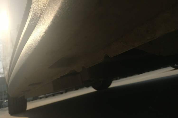 Used ORA Good Cat 2023 401 km Standard Range Luxury Version Lithium Iron Phosphate Right Side Sill