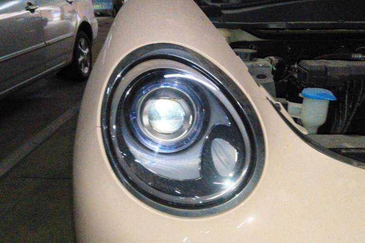 Used ORA Good Cat 2023 401 km Standard Range Luxury Version Lithium Iron Phosphate Right Front Headlight