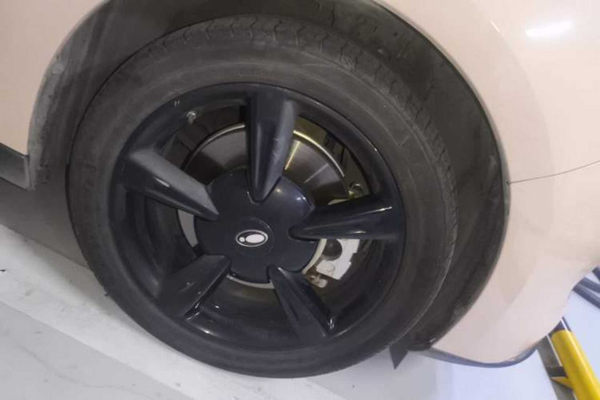 Used ORA Good Cat 2023 401 km Standard Range Comfort Version Lithium Iron Phosphate Right Front Wheel Hub