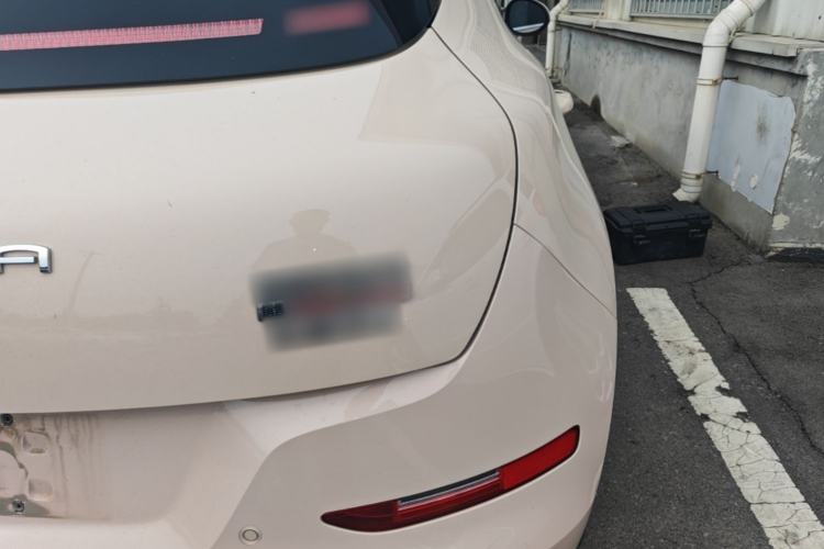 Used ORA Good Cat 2023 401 km Standard Range Luxury Version Lithium Iron Phosphate Right Rear Taillight