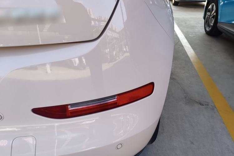 Used ORA Good Cat 2023 401 km Standard Range Premium Version Lithium Iron Phosphate Right Rear Taillight
